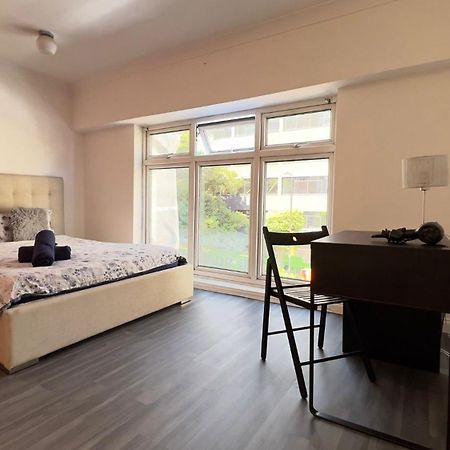 Aldgate Rooms Лондон Екстериор снимка
