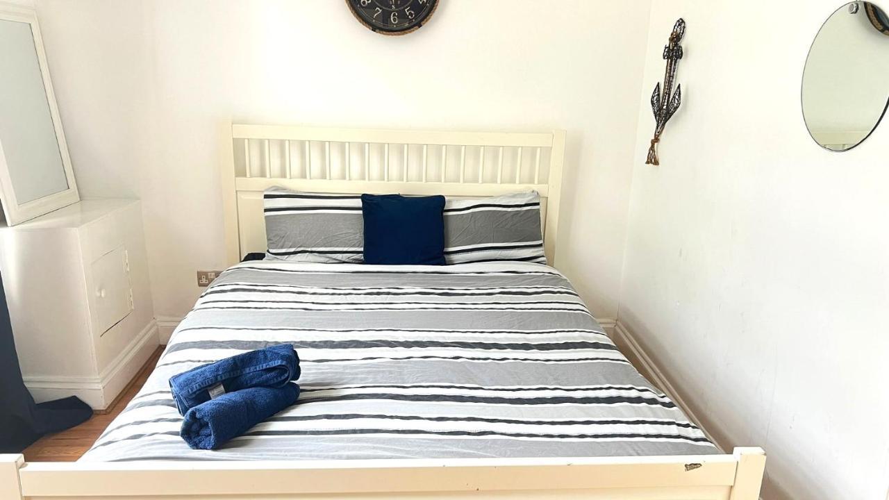Aldgate Rooms Лондон Екстериор снимка