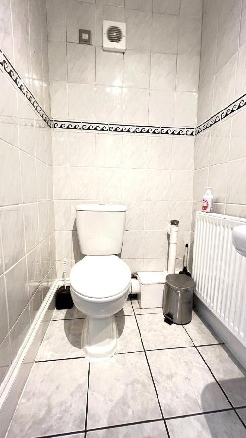 Aldgate Rooms Лондон Екстериор снимка