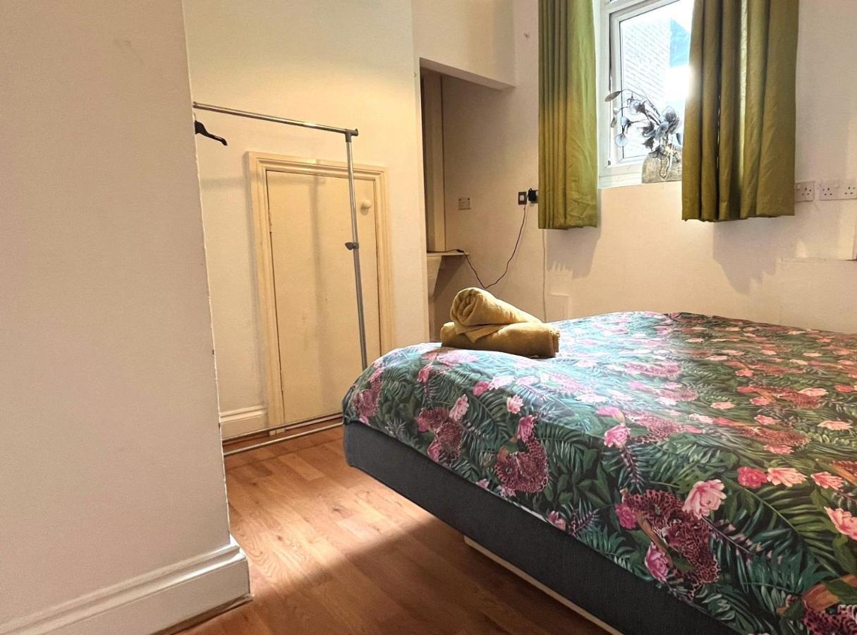Aldgate Rooms Лондон Екстериор снимка