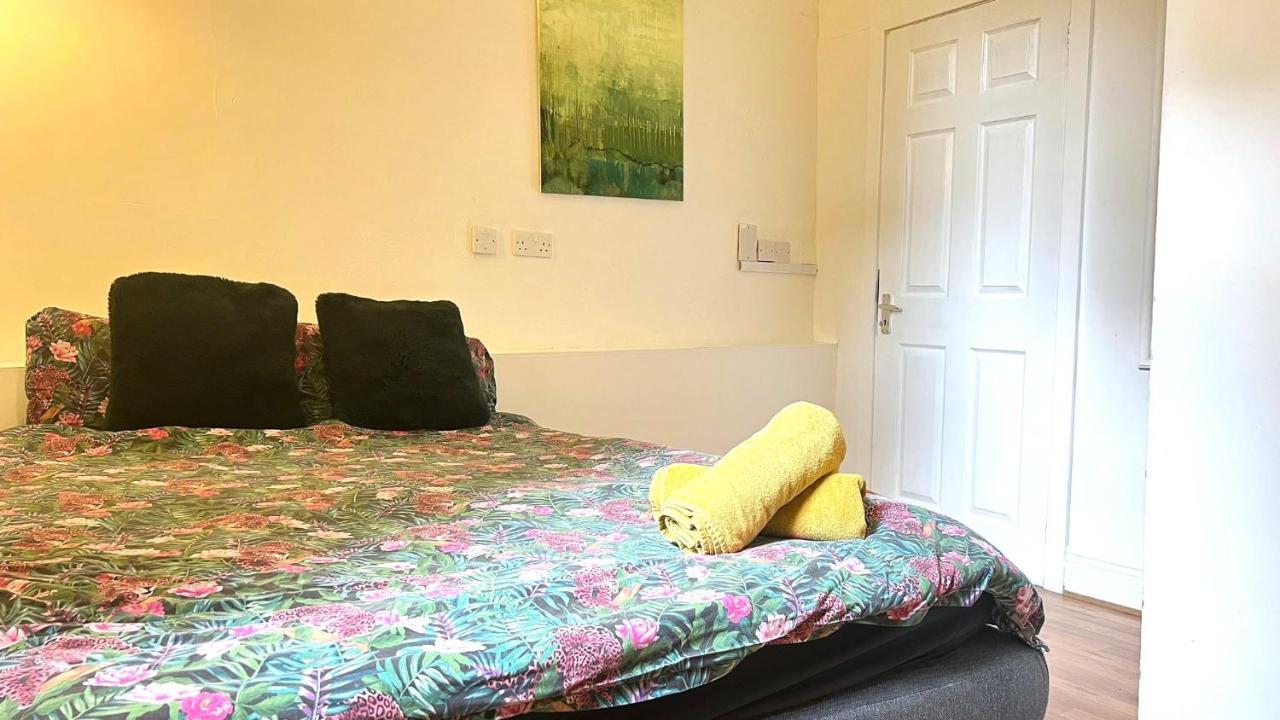 Aldgate Rooms Лондон Екстериор снимка