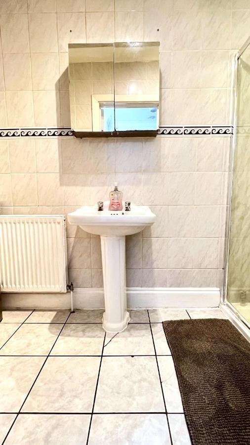 Aldgate Rooms Лондон Екстериор снимка