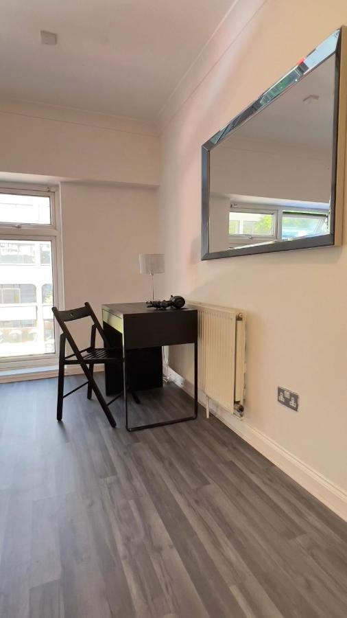 Aldgate Rooms Лондон Екстериор снимка