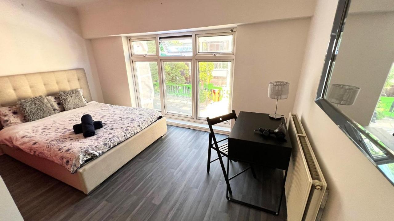 Aldgate Rooms Лондон Екстериор снимка