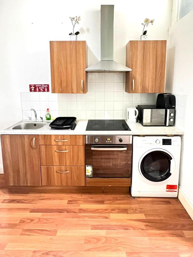 Aldgate Rooms Лондон Екстериор снимка