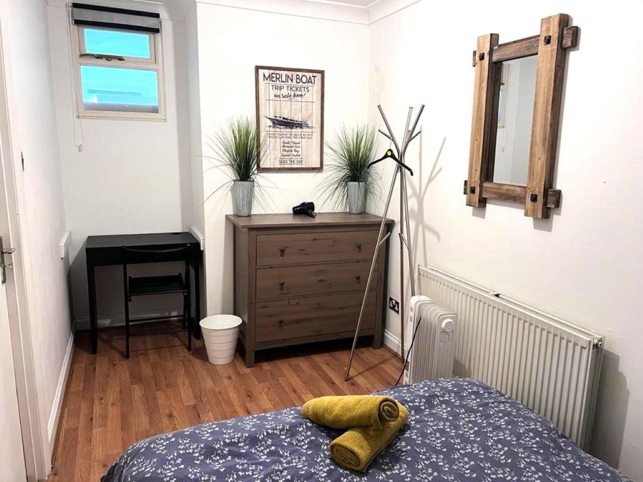 Aldgate Rooms Лондон Екстериор снимка